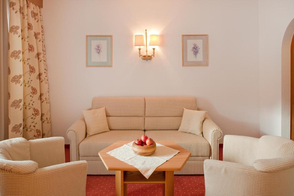 Hotel Jagdhof Bed & Breakfast 오베르구르글 객실 사진