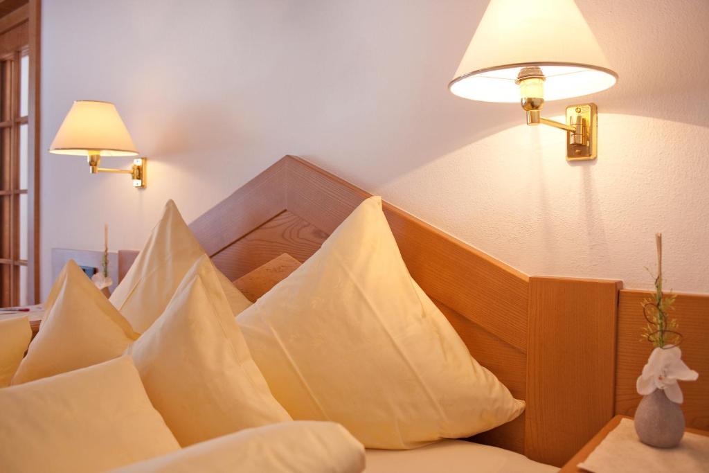 Hotel Jagdhof Bed & Breakfast 오베르구르글 객실 사진